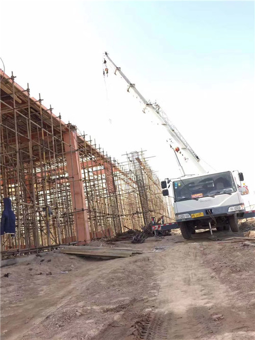 青阳县吊车作业的安全注意事项有哪些？