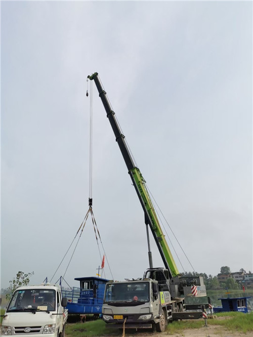 青阳县桥梁建设吊装案例